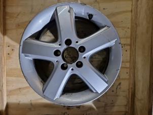 Gebruikte Velg Mercedes B (W245) 2.0 B-200 CDI 16V Prijs € 48,40 Inclusief btw aangeboden door Autoparts Van De Velde