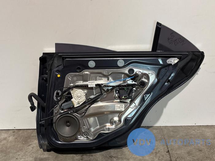 Drzwi prawe tylne wersja 4-drzwiowa Mercedes CLS-Klasse