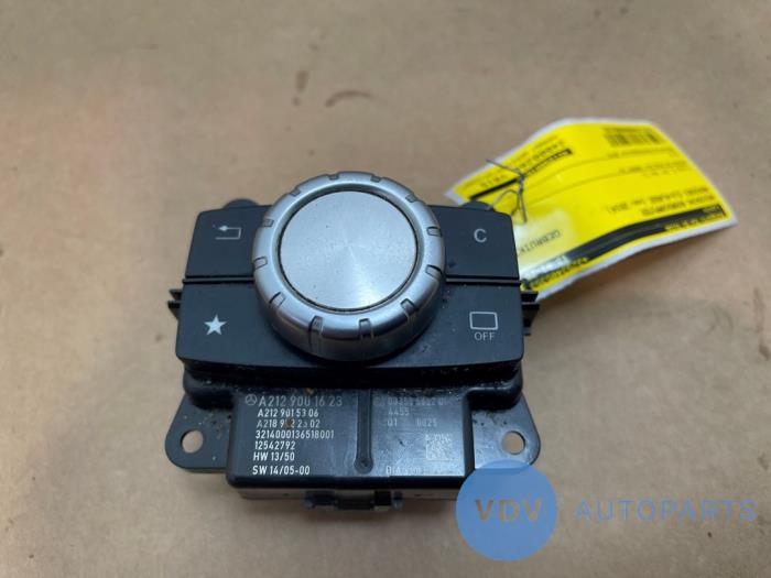 Commande ordinateur de bord Mercedes CLS-Klasse