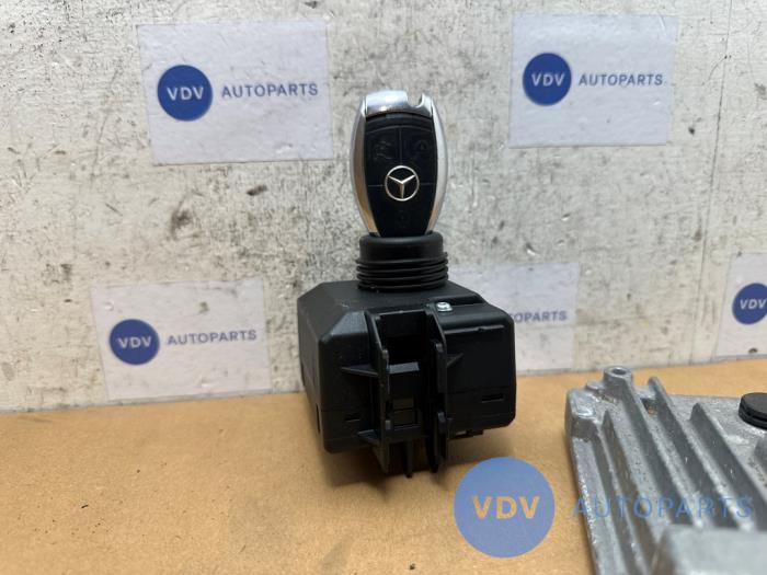 Ignition lock + computer Mercedes C-Klasse