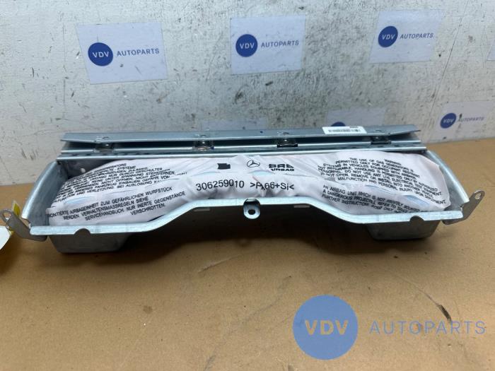 Knee airbag Mercedes E-Klasse