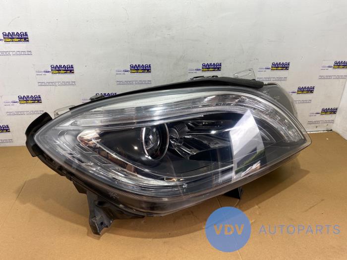 Reflektor prawy Mercedes ML-Klasse