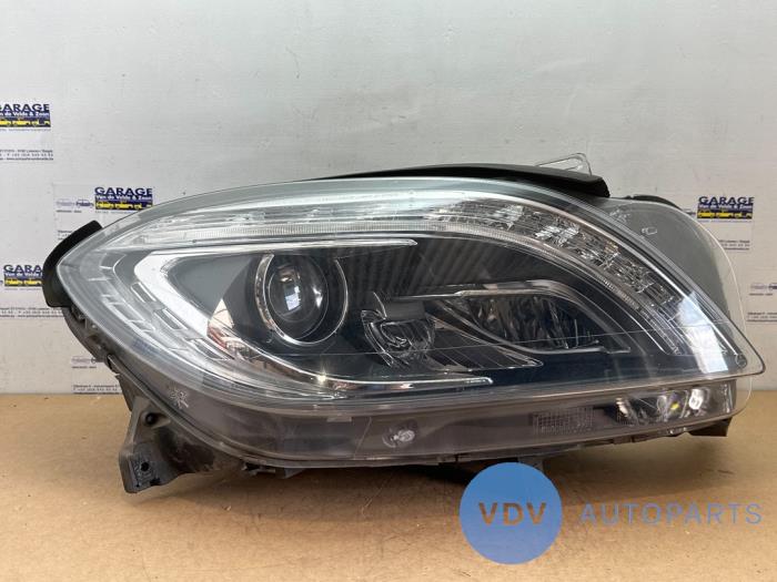 Reflektor prawy Mercedes ML-Klasse