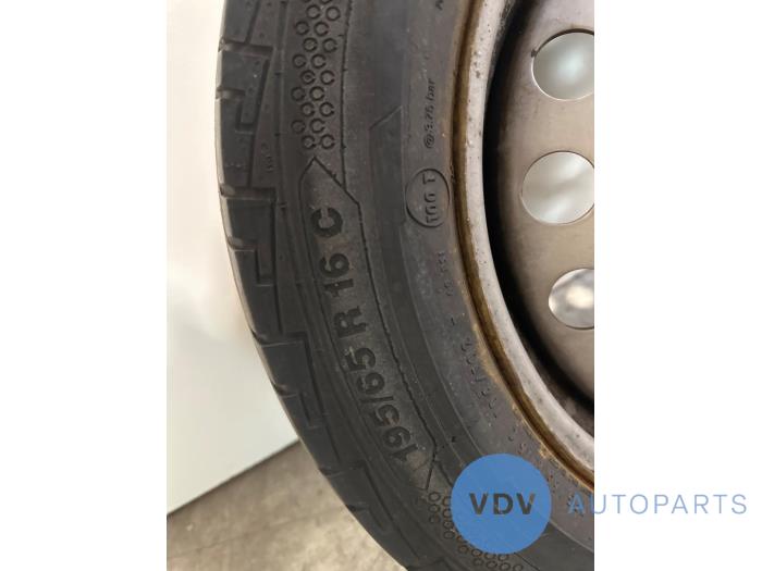Rueda de repuesto Mercedes Vito