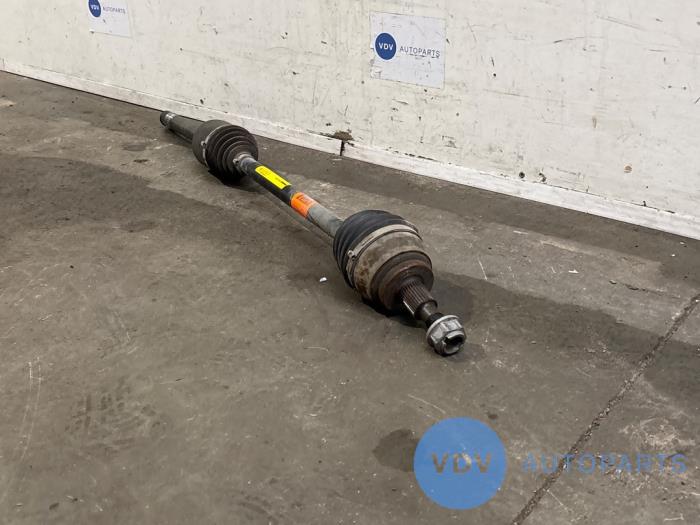 Os napedowa prawy przód Mercedes ML-Klasse