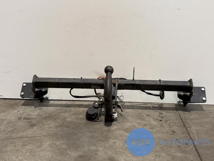 Hak holowniczy Mercedes C-Klasse