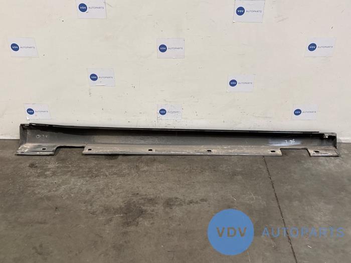 Seuil gauche Mercedes B-Klasse