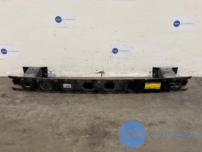 Belka podwozia tyl Mercedes B-Klasse