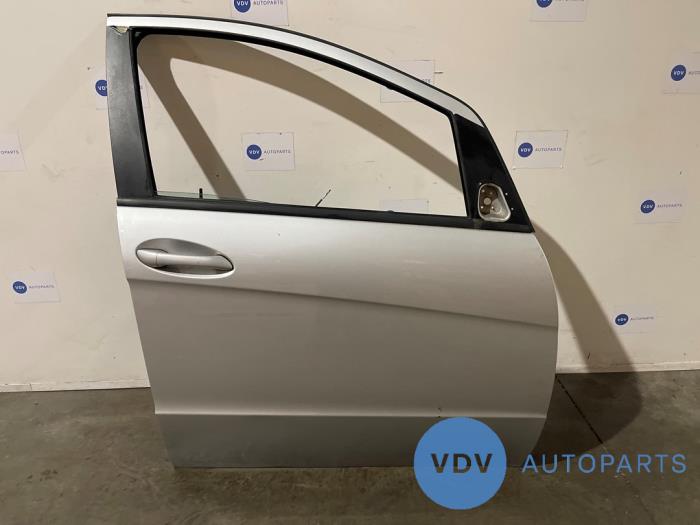 Front door 4-door, right Mercedes B-Klasse