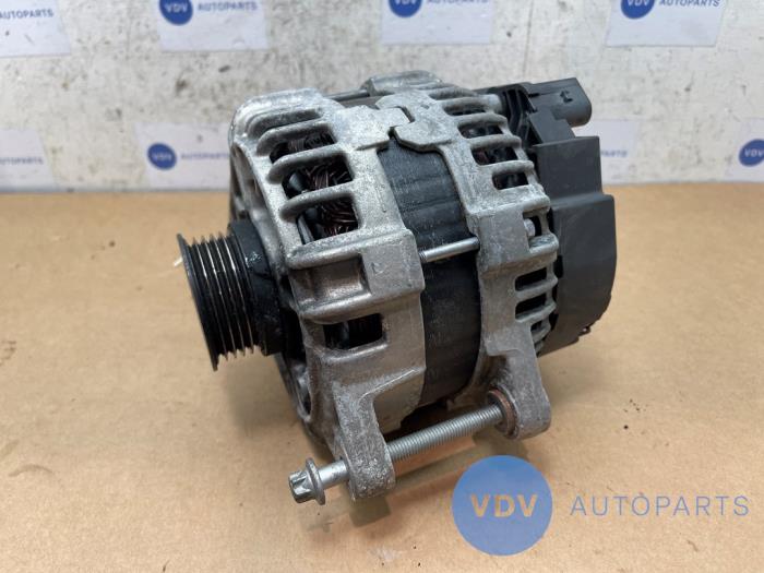 Dynamo Mercedes B-Klasse