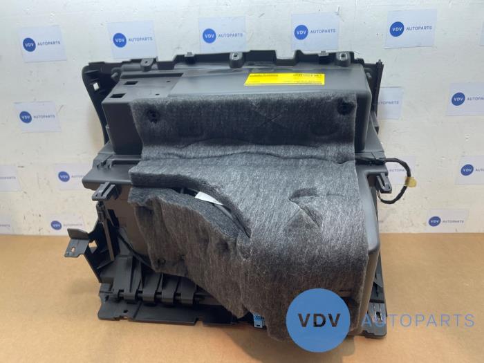 Boîte à gants Mercedes B-Klasse