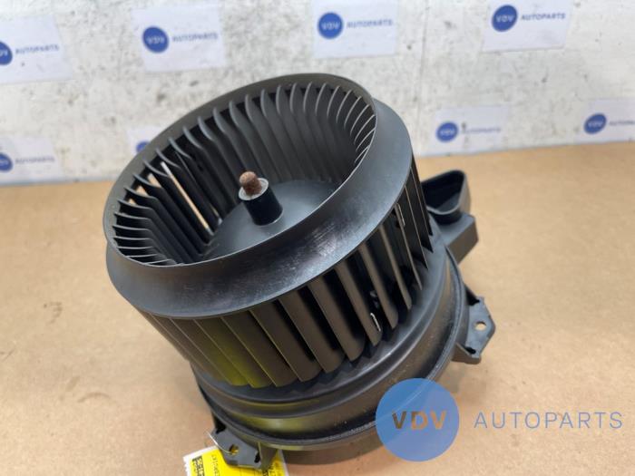 Moteur de ventilation chauffage Mercedes B-Klasse