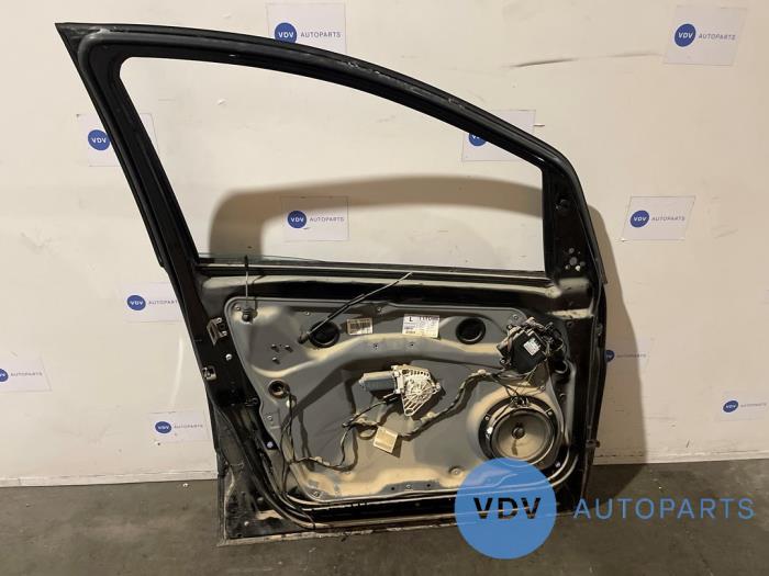 Tür 4-türig links vorne Mercedes B-Klasse