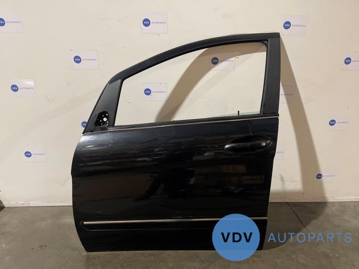 Tür 4-türig links vorne Mercedes B-Klasse