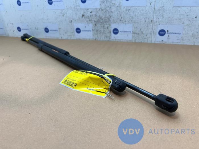 Set of bonnet gas struts Mercedes E-Klasse