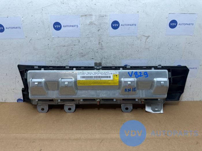 Knie airbag Mercedes B-Klasse