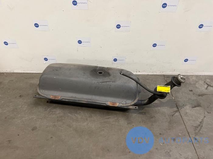 Tank Mercedes E-Klasse