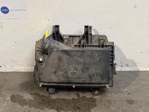 Gebruikte Luchtfilterhuis Mercedes Vito (447.6) 2.2 119 CDI 16V BlueTEC 4x4 Prijs € 60,50 Inclusief btw aangeboden door Autoparts Van De Velde