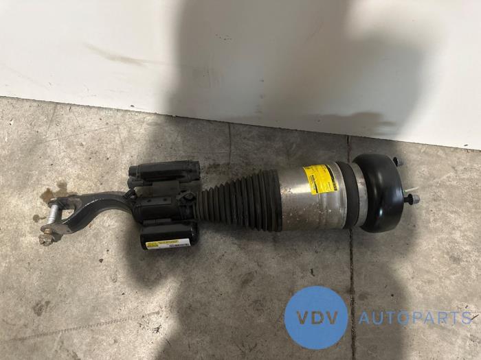 Fronts shock absorber, left Mercedes C-Klasse