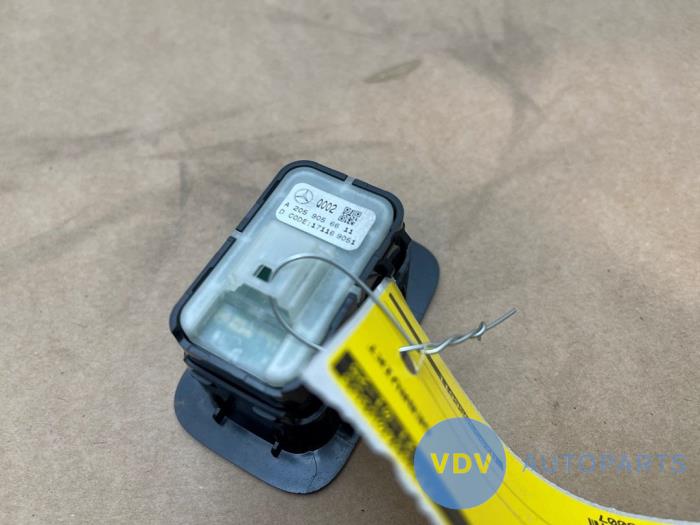 Uchwyt zwalniania oparcia Mercedes E-Klasse