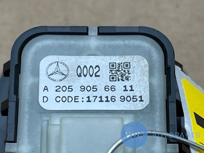 Uchwyt zwalniania oparcia Mercedes E-Klasse