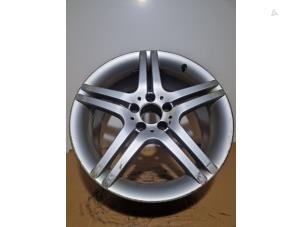Gebruikte Velg Mercedes C (W203) 1.8 C-200 CGI 16V Prijs € 60,50 Inclusief btw aangeboden door Autoparts Van De Velde