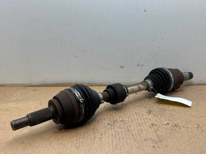 Os napedowa lewy przód Mercedes T-Klasse