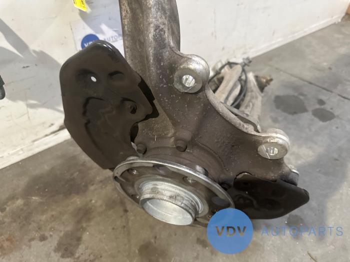 Achsschenkel links vorne Mercedes C-Klasse