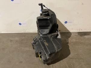 Gebruikte Tank adblue Mercedes C Estate (S206) C-220d 2.0 Turbo 16V Prijs € 605,00 Inclusief btw aangeboden door Autoparts Van De Velde