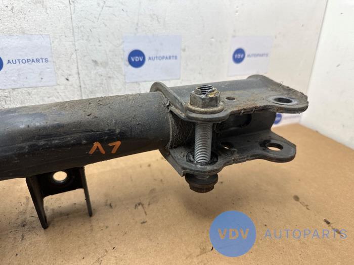 Stoßdämpfer links vorne Mercedes B-Klasse