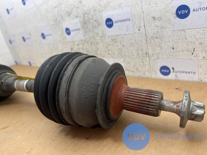 Aandrijfas links-voor Mercedes B-Klasse