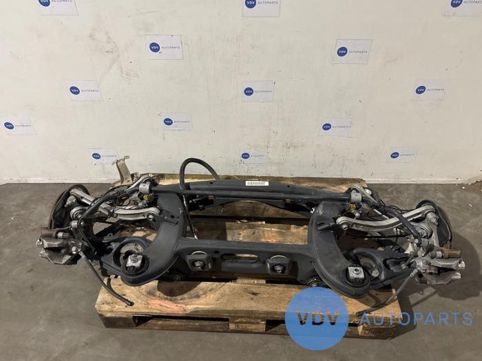 Os tylna napedu na tylne kola Mercedes E-Klasse