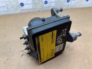 Gebruikte ABS Pomp Mercedes E (R207) E-350 CDI BlueEfficiency 3.0 V6 24V Prijs € 108,90 Inclusief btw aangeboden door Autoparts Van De Velde