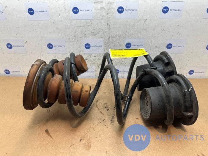 Sprezyna srubowa tyl Mercedes T-Klasse