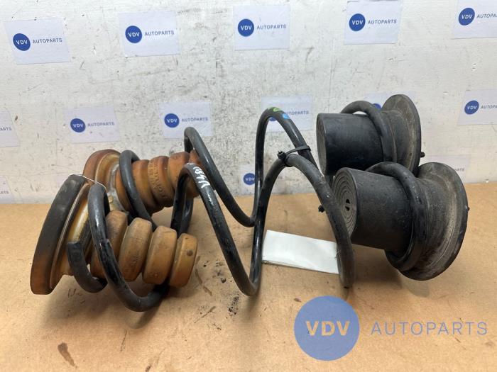 Sprezyna srubowa tyl Mercedes T-Klasse