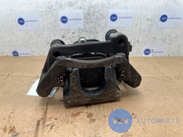 Zacisk hamulcowy lewy tyl Mercedes T-Klasse