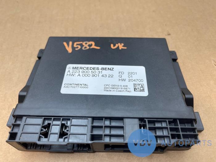 Ordinateur réservoir automatique Mercedes C-Klasse