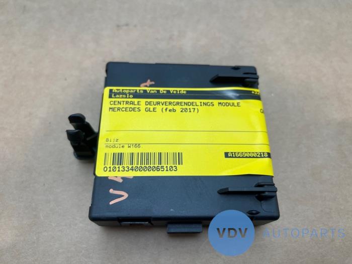 Modul centralnego zamka Mercedes GLE
