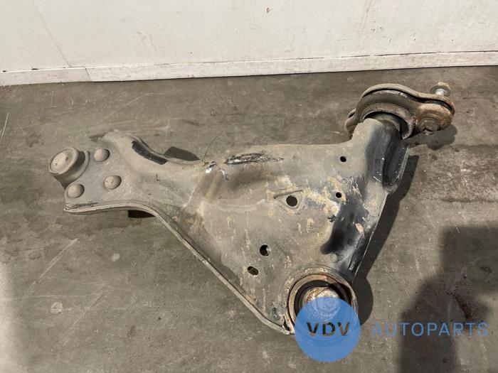 Draagarm rechts-voor Mercedes Vito