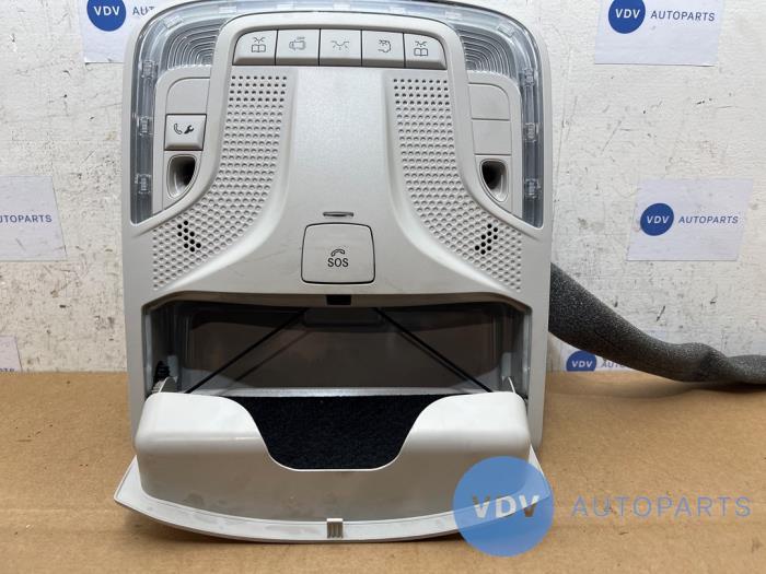 Oswietlenie wewnetrzne przód Mercedes Vito