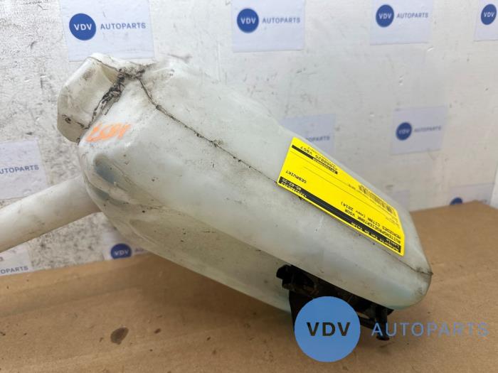 Scheibensprühertank vorne Mercedes Citan
