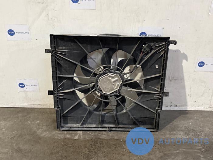Engine cooling fan Mercedes Vito