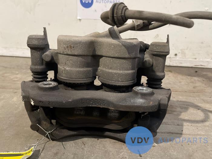 Bremszange links vorne Mercedes Vito