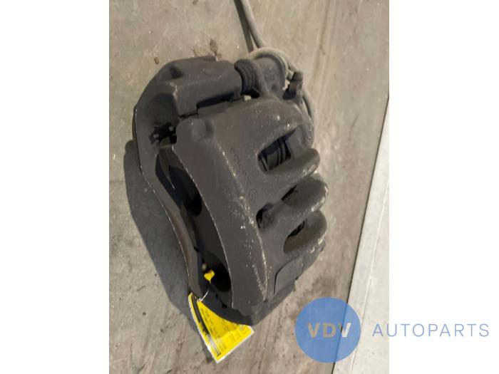 Bremszange links vorne Mercedes Vito