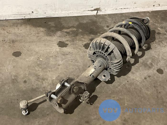 Fronts shock absorber, left Mercedes Vito