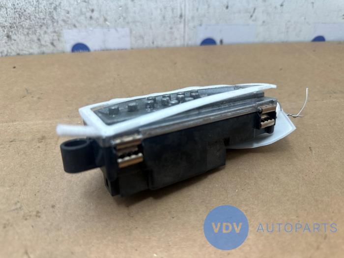 Regulator napiecia Mercedes Vito