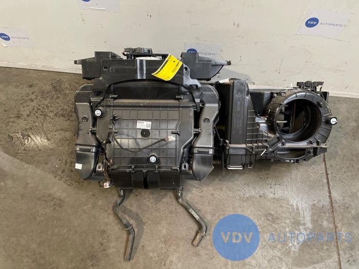 Kachelhuis Mercedes Vito