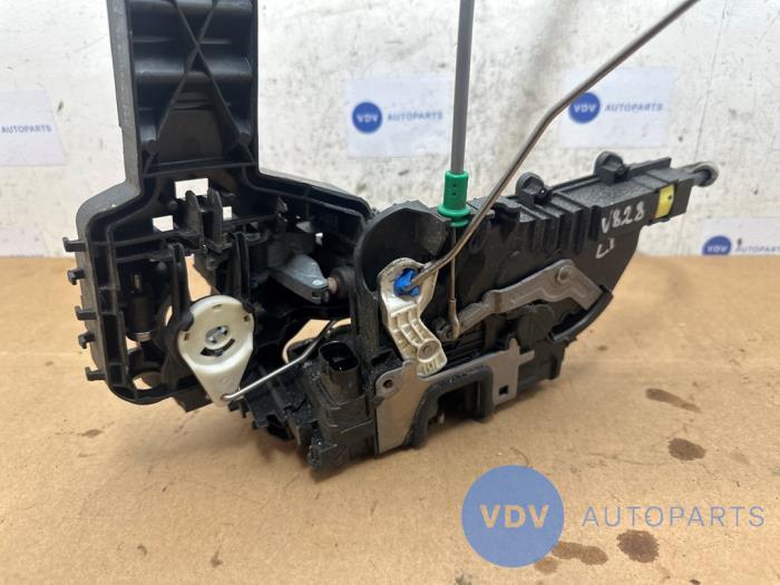 Türschlossmechanik 2-türig links Mercedes Vito