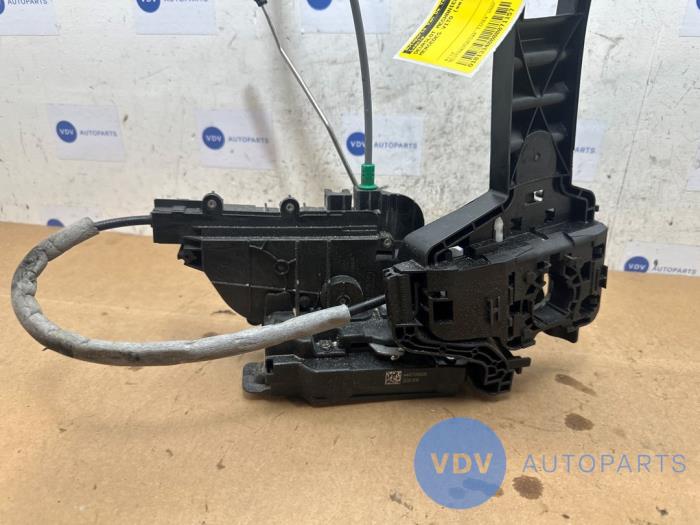 Türschlossmechanik 2-türig links Mercedes Vito