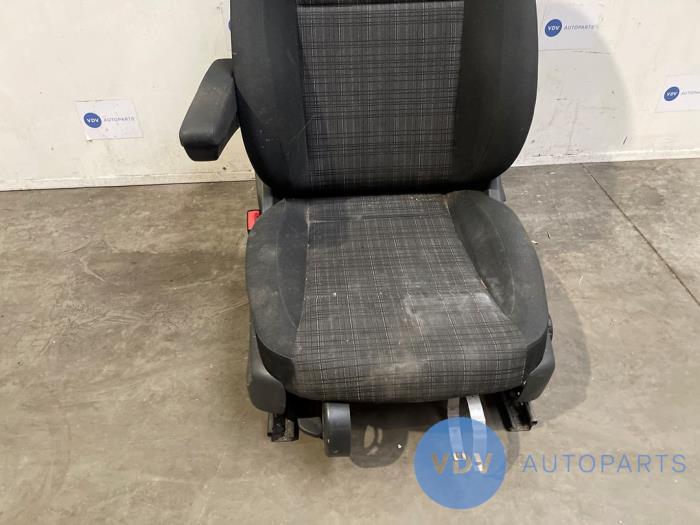 Siège gauche Mercedes Vito